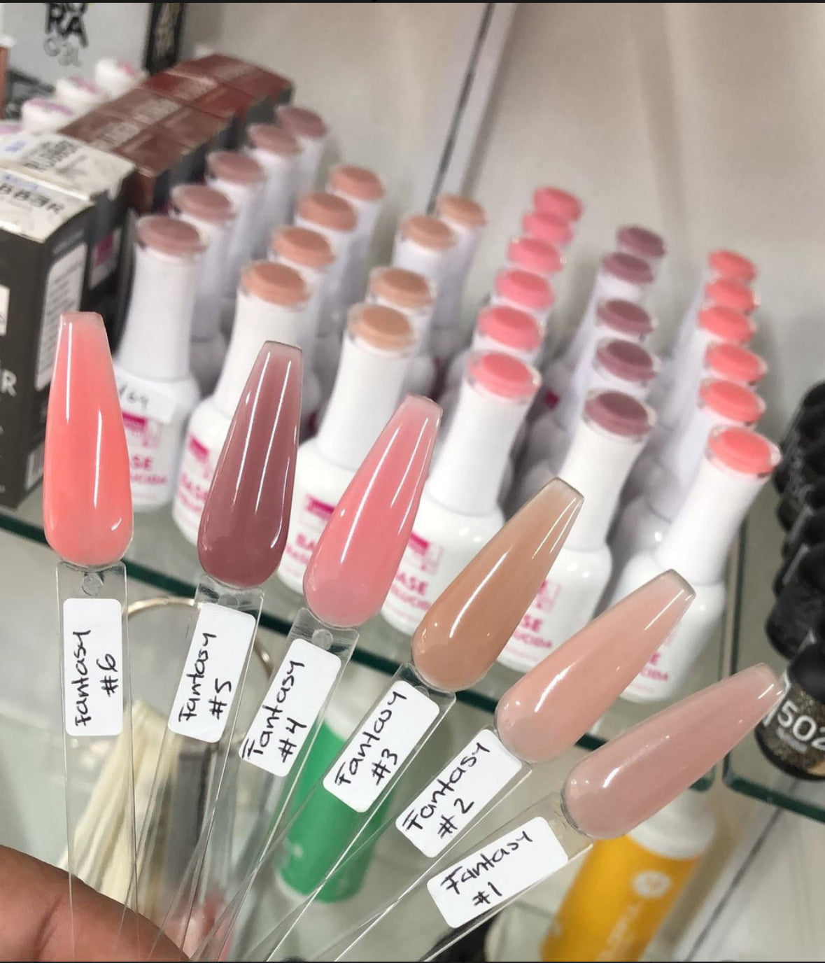 Fantasy Nails Base traslúcida #03