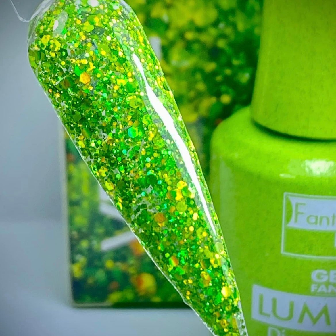 Fantasy Nails Verde LUMISTIK